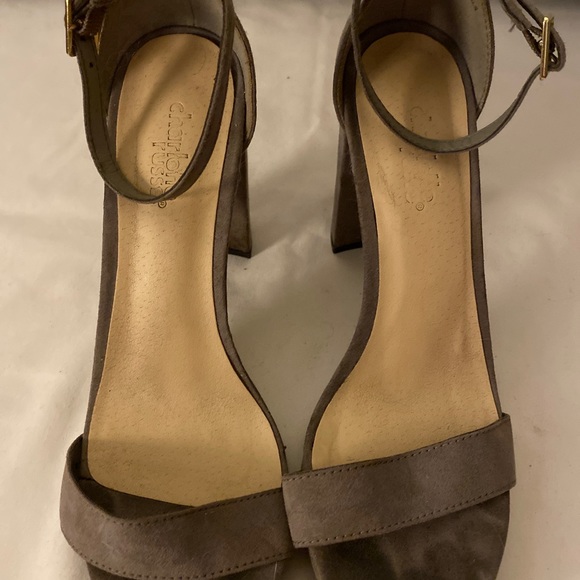 Grey suede strap heel sandals - Picture 2 of 4